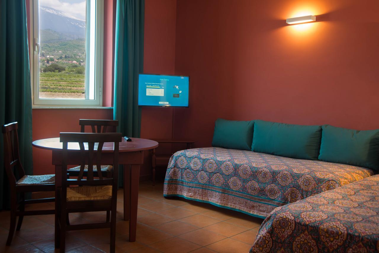 Agriturismo Tenuta San Michele Santa Venerina Eksteriør billede